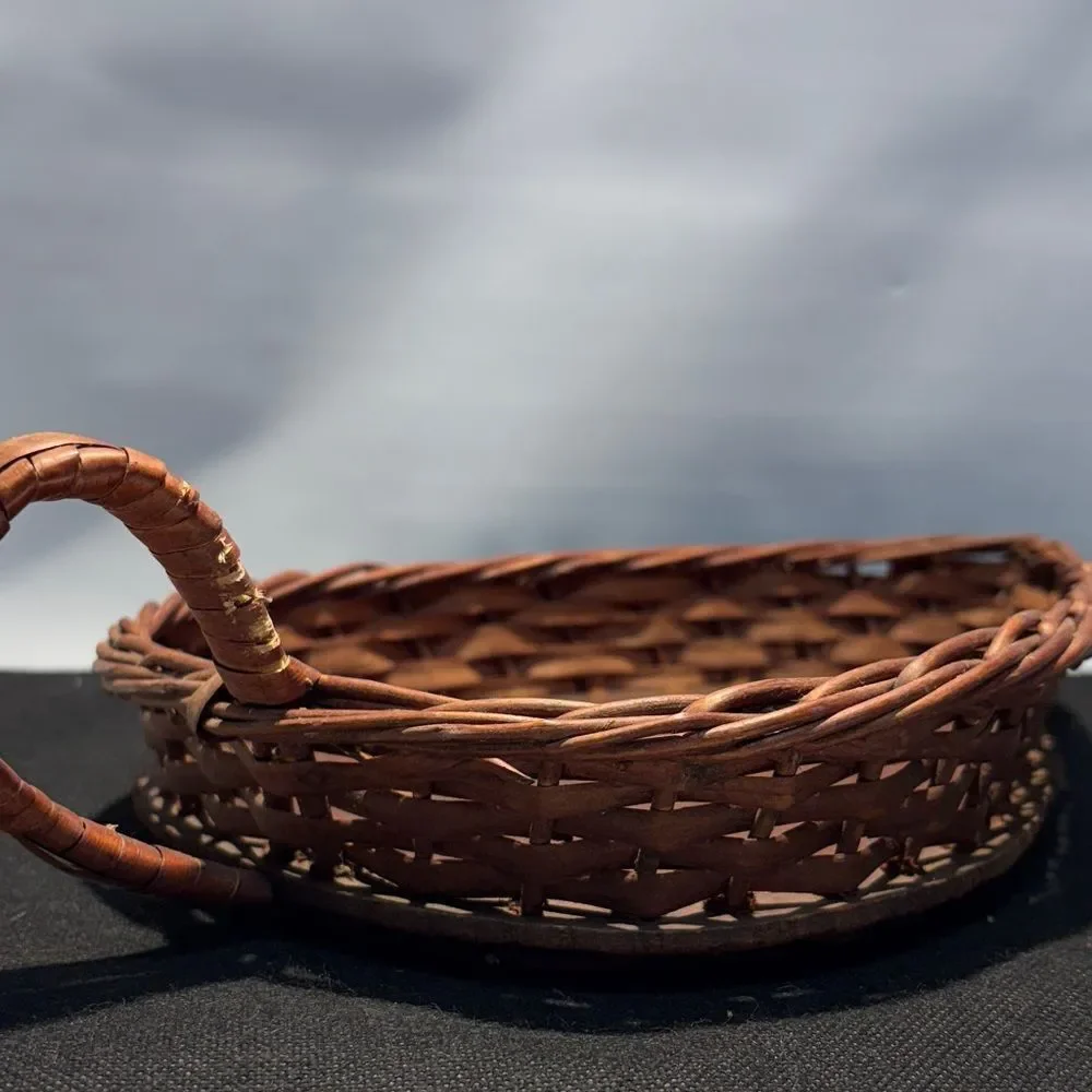 Leaf-Shaped Wicker Basket